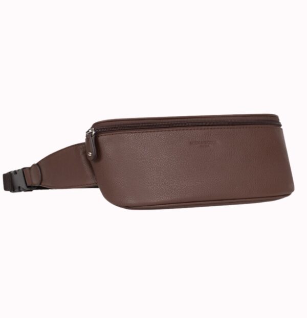 Line Confort Grained Leather Fanny Pack